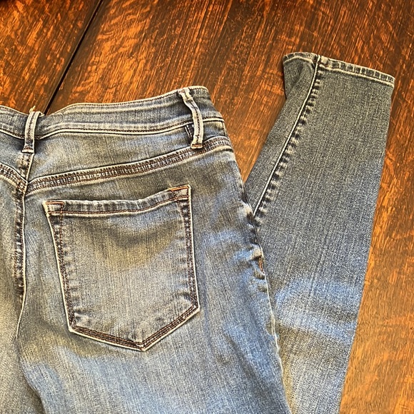Loft High Rise Skinny Ankle Jean - Picture 4 of 4